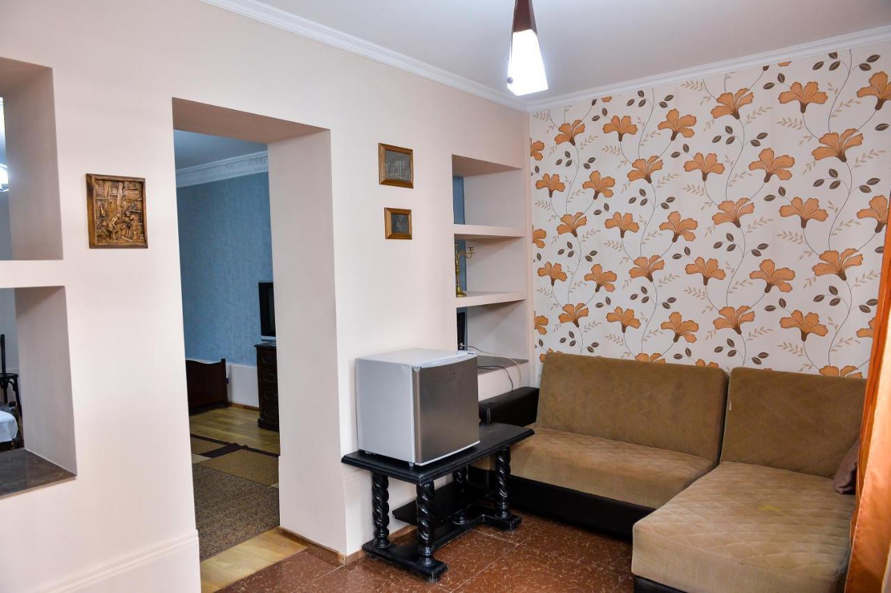 Ok. Bed and Breakfast Kutaisi Exterior foto